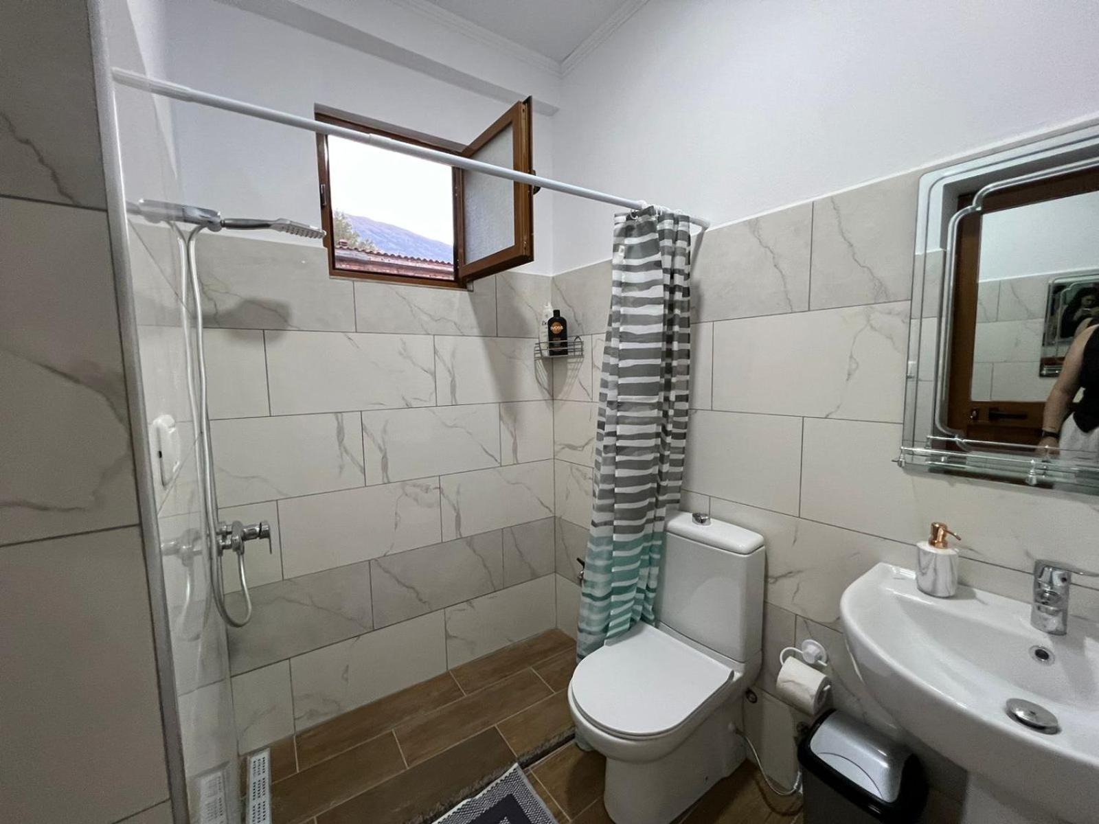 Sajmir Suites Пермети Экстерьер фото